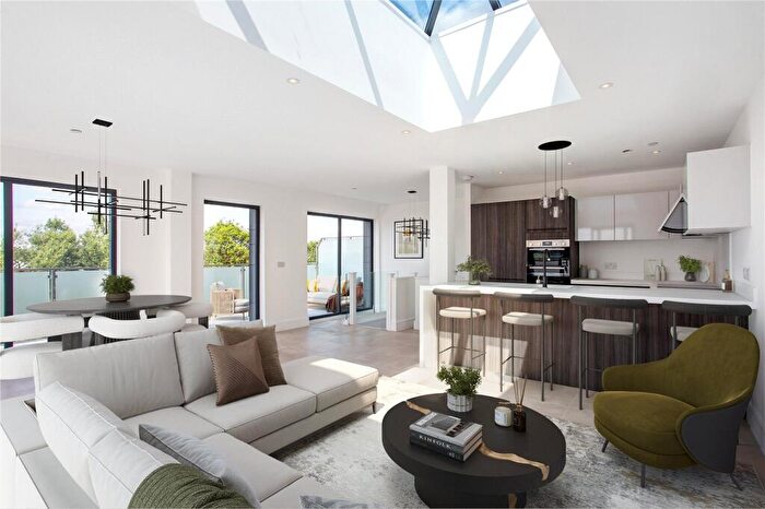 3 Bedroom Duplex For Sale In Flat, Clarks Mill, Stallard Street, Trowbridge, Wiltshire, BA14