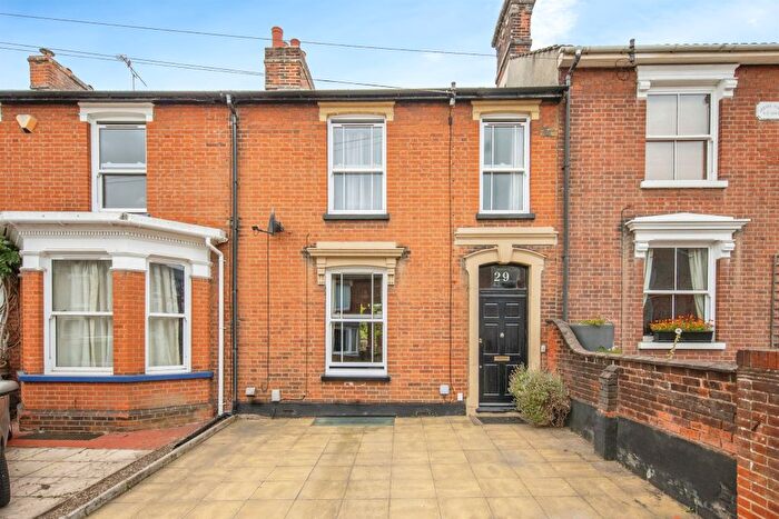 3 Bedroom Terraced House For Sale In Warwick Road, Ipswich, IP4