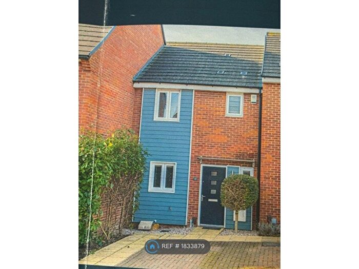 2 Bedroom End Of Terrace House To Rent In Chester Road, Wellingborough, NN8