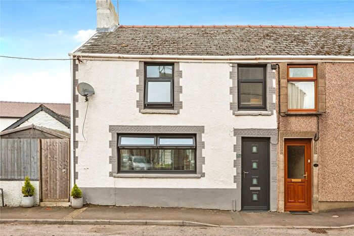 3 Bedroom Property To Rent In Station Terrace, Abertawe, SA4