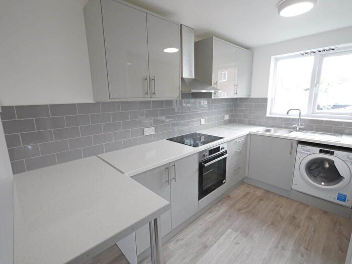 2 Bedroom Apartment To Rent In Lemsford Road, Hatfield, AL10