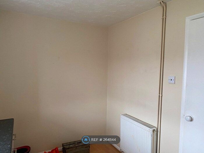 2 Bedroom Semi-Detached House To Rent In Ripon Court, Biggleswade, SG18