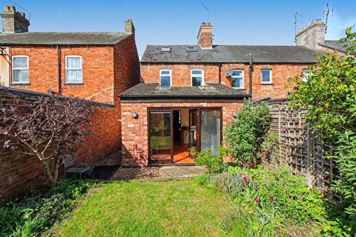 2 Bedroom End Of Terrace House For Sale In , Halford Street, Thrapston, NN14