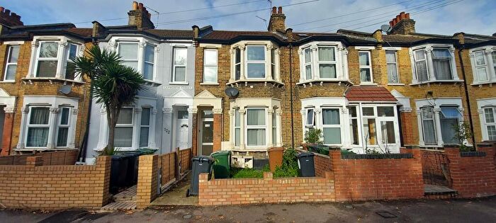 2 Bedroom Flat To Rent In Capworth Street, Leyton, London, E10