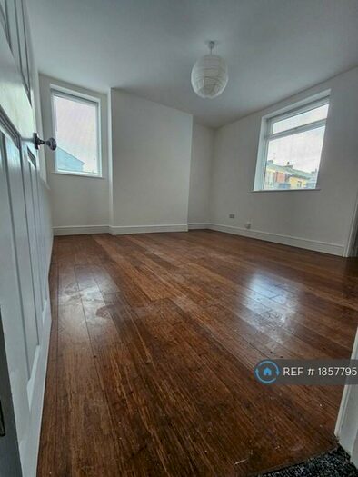 2 Bedroom Terraced House To Rent In Blackpool Road, Ashton-On-Ribble, Preston, PR2