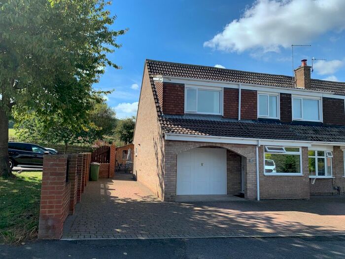 4 Bedroom Semi-Detached House For Sale In Rievaulx Way, Guisborough, North Yorkshire, TS14