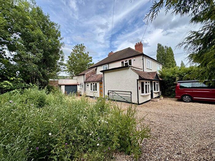 4 Bedroom Semi-Detached House For Sale In Wooburn Green - Potential To Develop, HP10