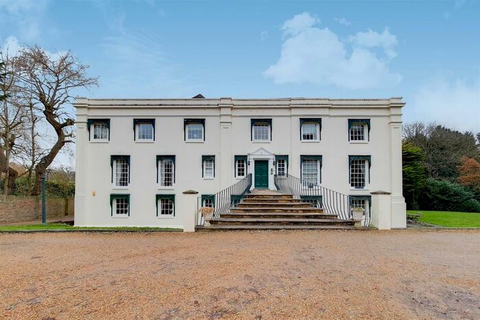 1 Bedroom Flat For Sale In Bulls Cross, Enfield EN2