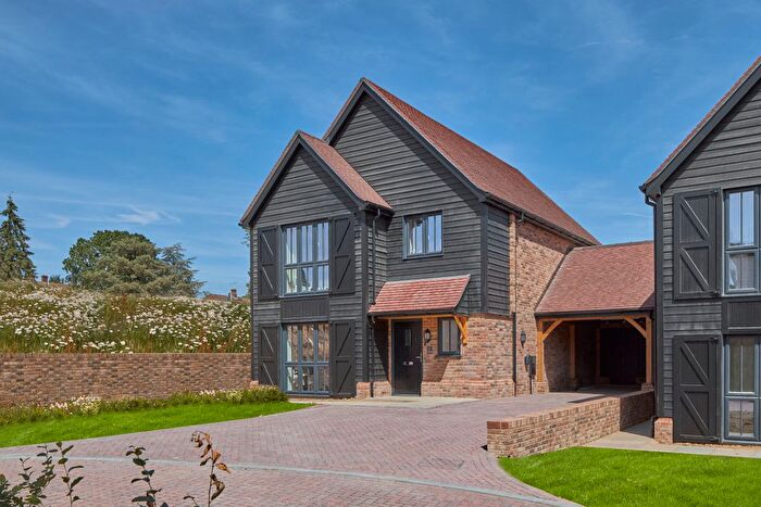 4 Bedroom Detached House For Sale In Goddard's Green Road, Cranbrook, TN17