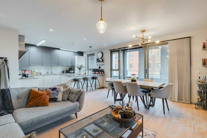 2 Bedroom Flat For Sale In Printworks House, Crouch End, N8
