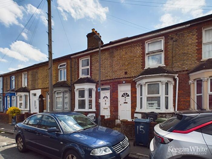 3 Bedroom Terraced House To Rent In Upper Green Street, High Wycombe, HP11