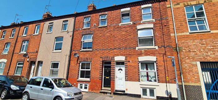 5 Bedroom House To Rent In Talbot Road, Northampton, NN1