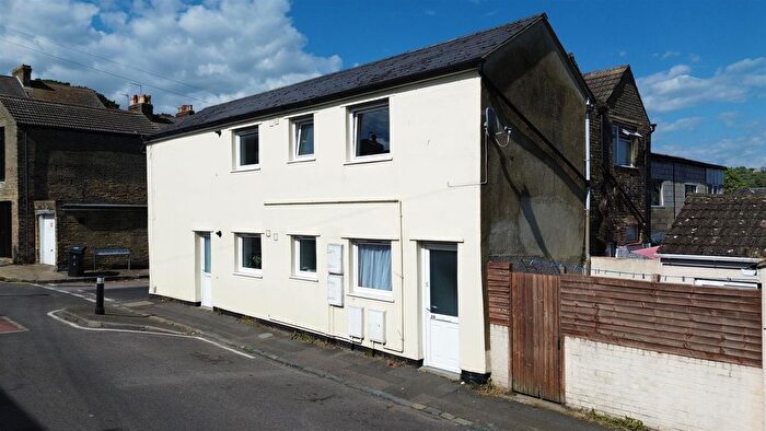 1 Bedroom Flat To Rent In South Road, Dover, CT17