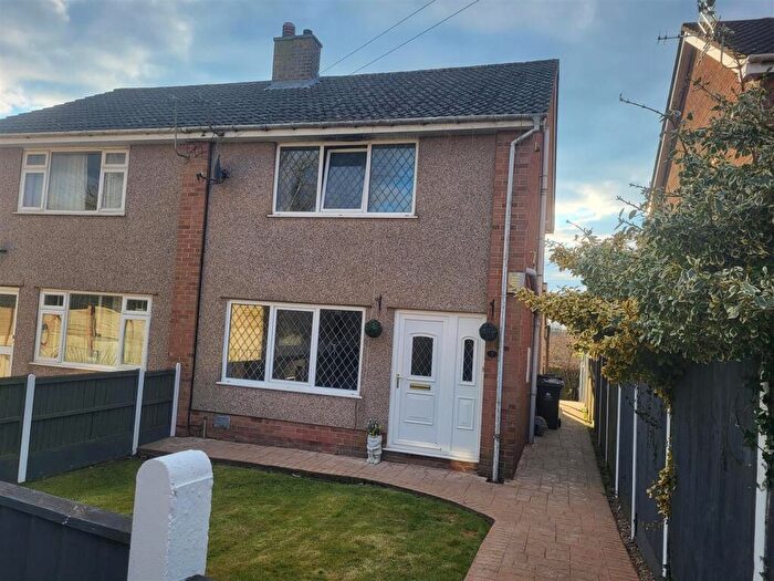 3 Bedroom Semi-Detached House For Sale In Highfield Place, Coalway, Coleford, GL16