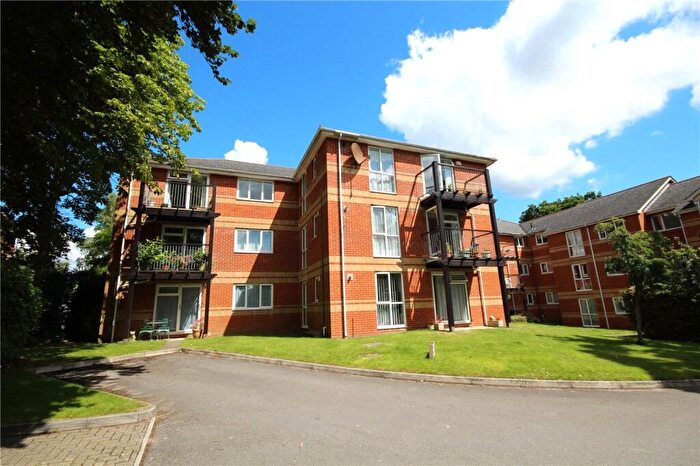 2 Bedroom Apartment For Sale In Sarum Court, St Osmunds Road, Poole, BH14