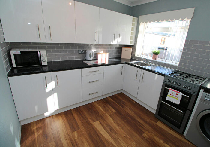 2 Bedroom Bungalow For Sale In Penisaf Avenue, Towyn, LL22