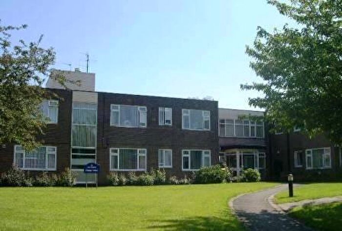 Studio To Rent In Grange House, Pendle Road, Denton, Tameside, M34