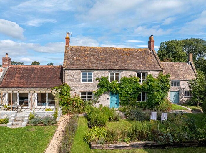 5 Bedroom Detached House For Sale In East Pennard, Nr. Castle Cary, BA4