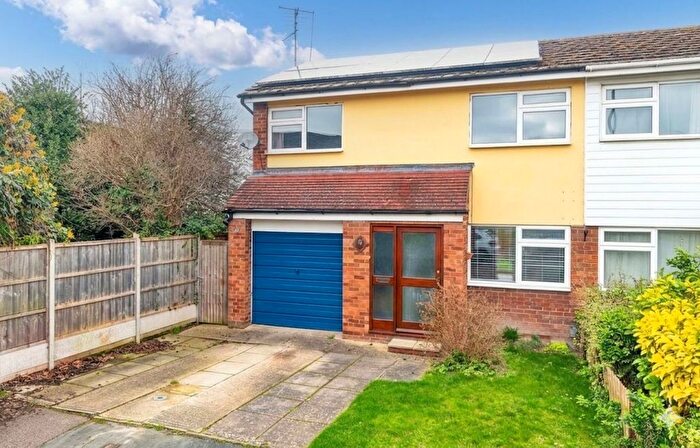 3 Bedroom Semi Detached House For Sale In Beechwood Avenue, Melbourn, SG8