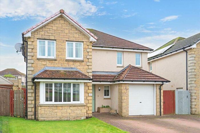 4 Bedroom Detached Villa For Sale In Baxter Road, Crossgates, KY4