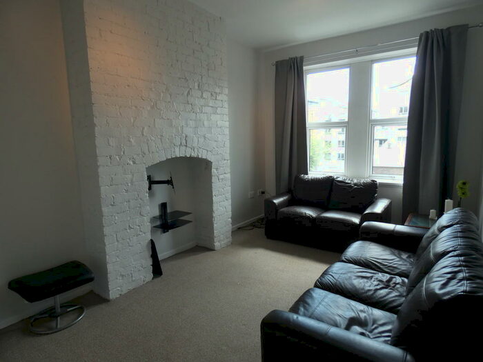 2 Bedroom Flat To Rent In Walker Road, Newcastle Upon Tyne, Tyne And Wear, NE6