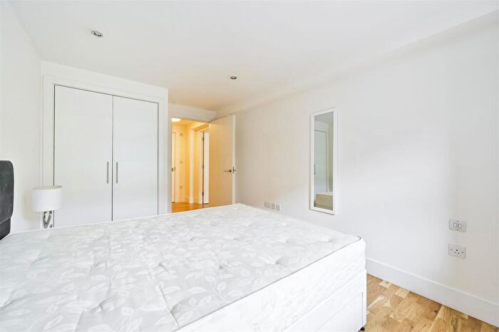 1 Bedroom Apartment To Rent In Sir John Lyon House, High Timber Street, London, EC4V
