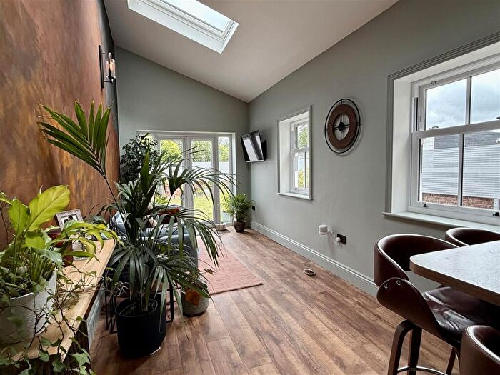 5 Bedroom Semi-Detached House For Sale In St. Andrews Road South, Lytham St Annes, FY8