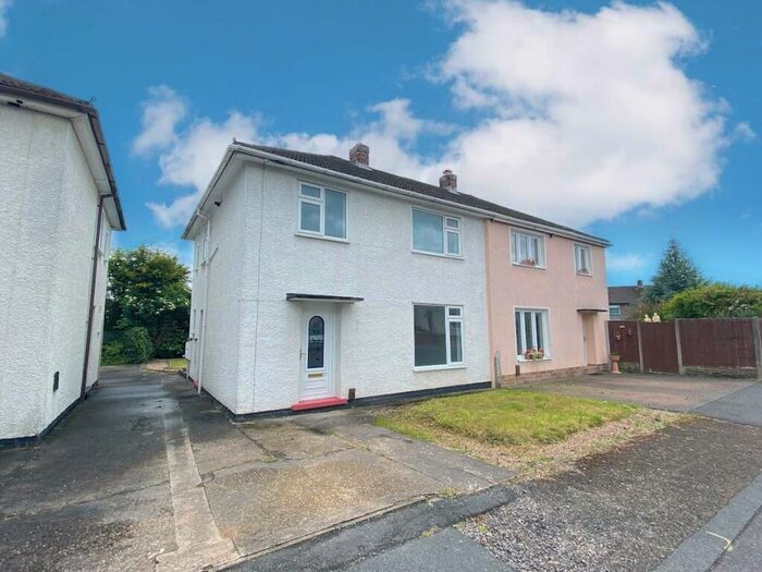 3 Bedroom Semi-Detached House To Rent In Fulham Road, DE22