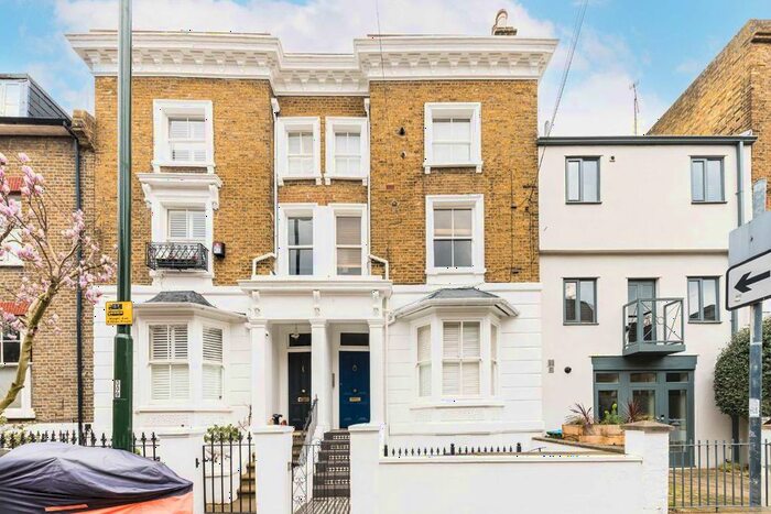 1 Bedroom Flat To Rent In Arragon Road, Twickenham, TW1