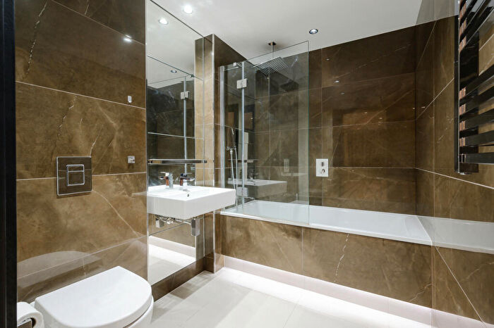 2 Bedroom Apartment To Rent In Sopwith Way, Battersea, SW7