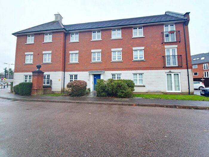 2 Bedroom Flat To Rent In North Street, Hornchurch, RM11