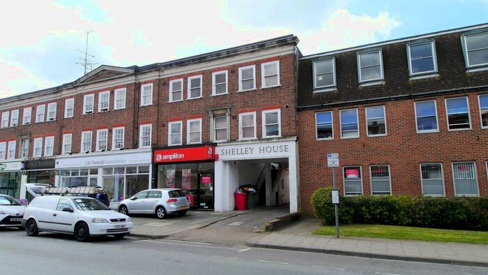 1 Bedroom Flat To Rent In Shelley House, Bishopric, Horsham, West Sussex, RH12