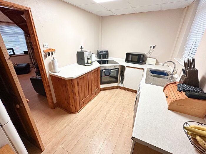 2 Bedroom End Of Terrace House For Sale In Red Lion Street, Redcar, TS10