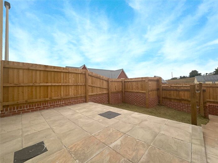 3 Bedroom Semi-Detached House To Rent In Matford, Exeter, EX2