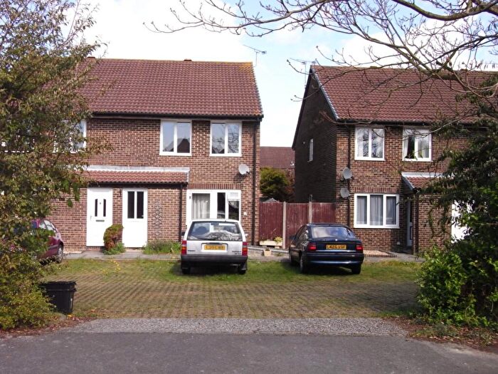 2 Bedroom Maisonette To Rent In Saleby Close, Lower Earley, Reading, RG6