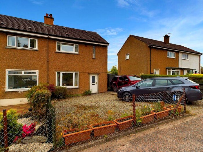 2 Bedroom Semi-Detached House For Sale In Glenfyne Park, Ardrishaig, Argyll, PA30
