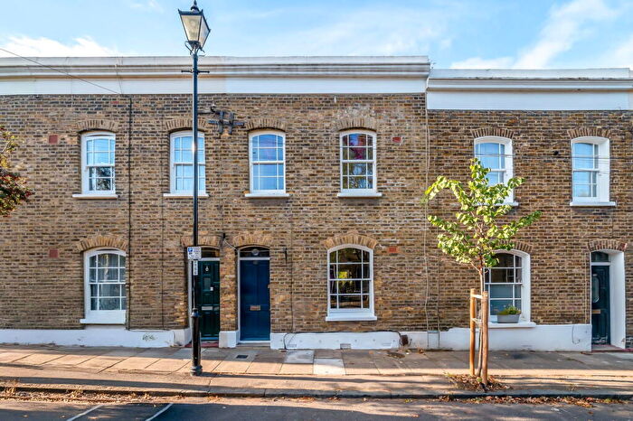 3 Bedroom Terraced House For Sale In Admiral Street, London, SE8
