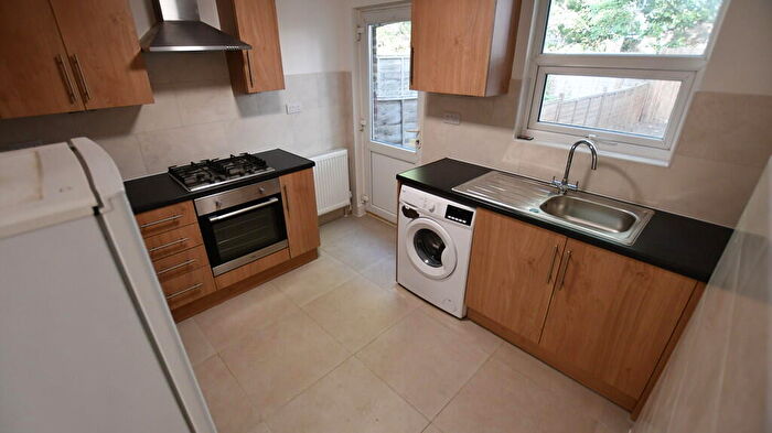 1 Bedroom Maisonette To Rent In Lancing Road, Croydon, Surrey, CR0