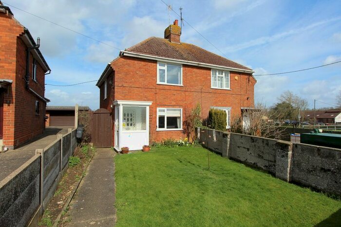 2 Bedroom Semi-Detached House For Sale In Station Road, North Kilworth, LE17
