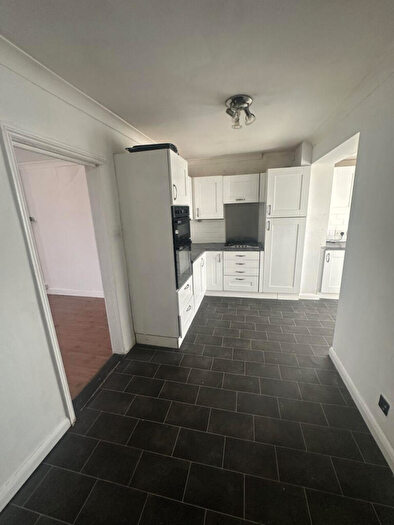 3 Bedroom Semi Detached House To Rent In Westfield Grove, Yeovil, Somerset, BA21