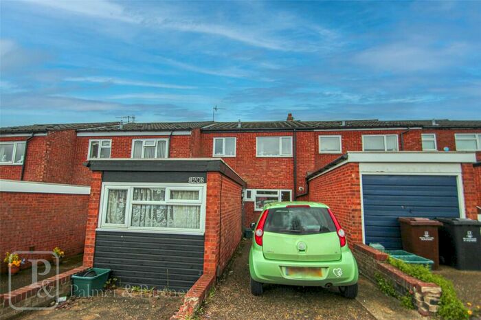 5 Bedroom Terraced House To Rent In Tippett Close, Colchester, Essex, CO4
