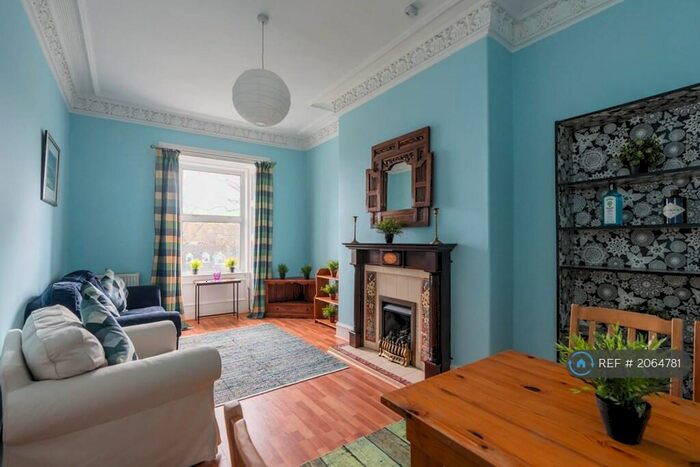 2 Bedroom Flat To Rent In Morningside Road, Edinburgh, EH10