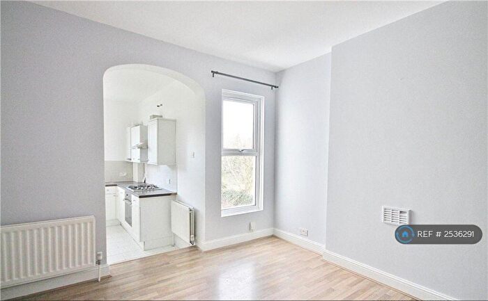 1 Bedroom Flat To Rent In Beulah Road, Thornton Heath, CR7