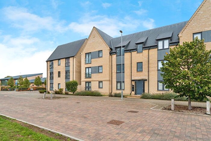 2 Bedroom Flat For Sale In Damson Avenue, Ely, CB6