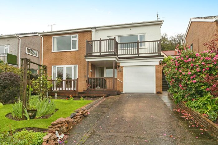 2 Bedroom Detached House For Sale In Dinerth Road, Rhos On Sea, Colwyn Bay, LL28