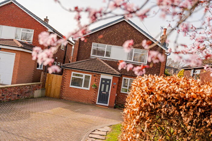 4 Bedroom Detached House For Sale In Tytherington Drive, Tytherington, Macclesfield, SK10