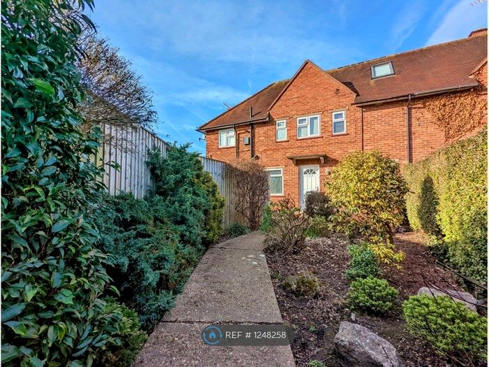 1 Bedroom Maisonette To Rent In South Lake Crescent, Woodley, Reading, RG5