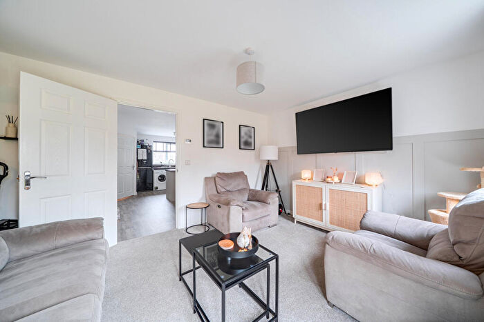 3 Bedroom Semi-Detached House For Sale In Greenstone Close, Mareham-le-Fen, PE22