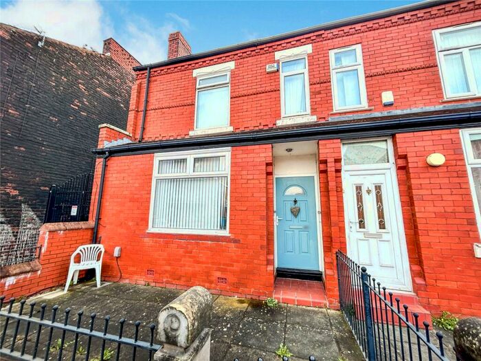 4 Bedroom End Of Terrace House To Rent In Broadfield Road, Manchester, M14
