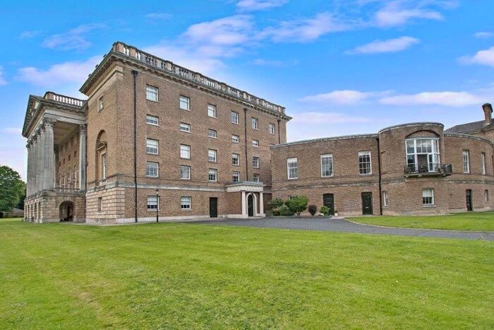 2 Bedroom Flat To Rent In Thorndon Park, Ingrave, Brentwood, CM13